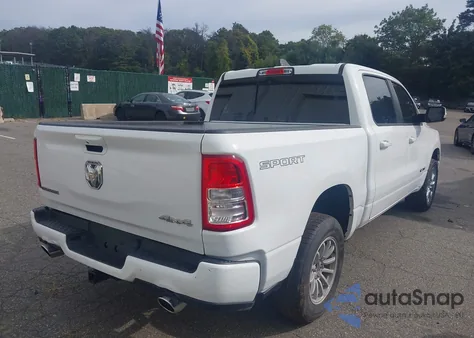 2021 Ram 1500 Big Horn 4X4 5'7 Box из США, поврежденный, VIN 1C6SRFFT2MN655375